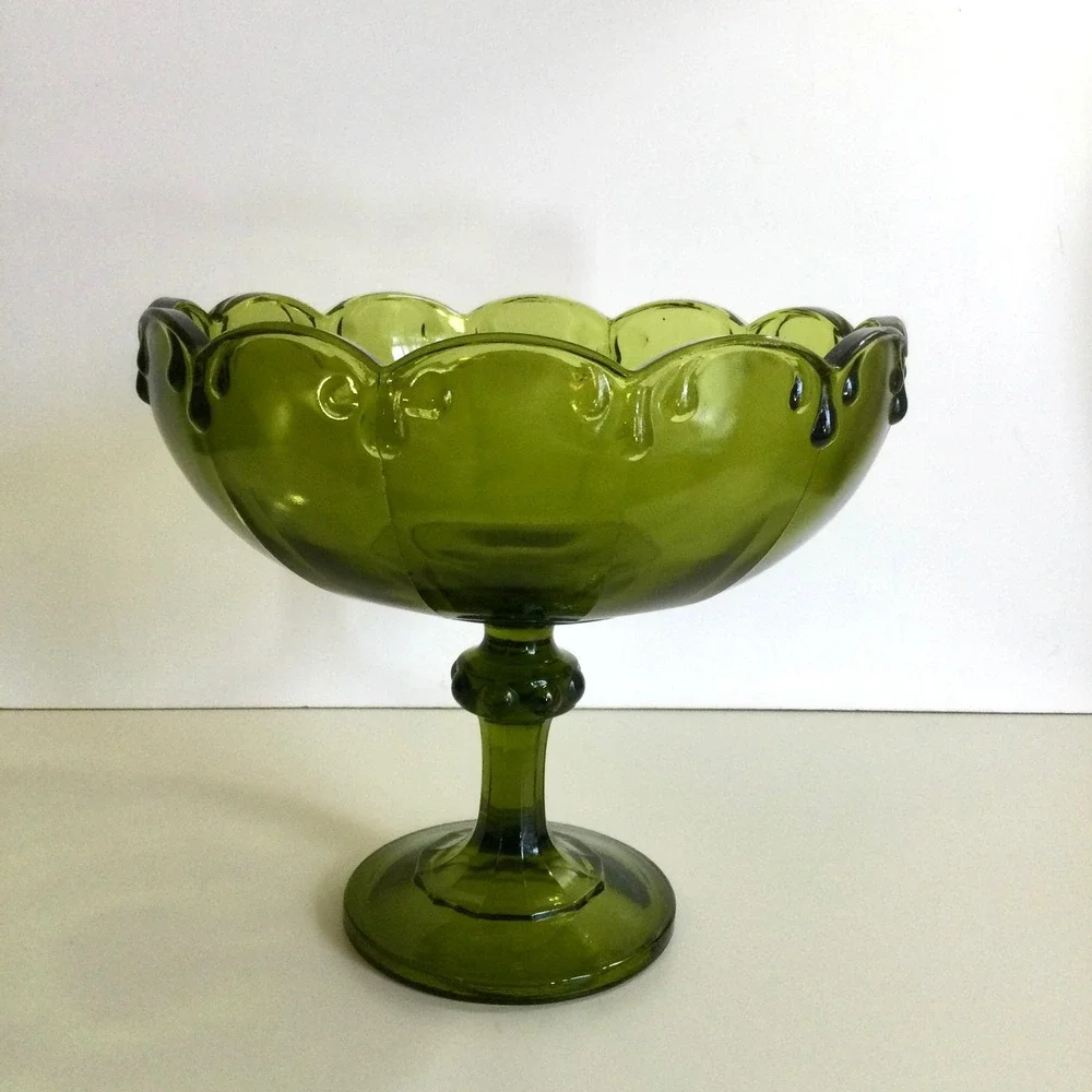 Vintage Olive Green Glass Pedestal Bowl Scalloped Edge Mid‎ Century Centerpiece